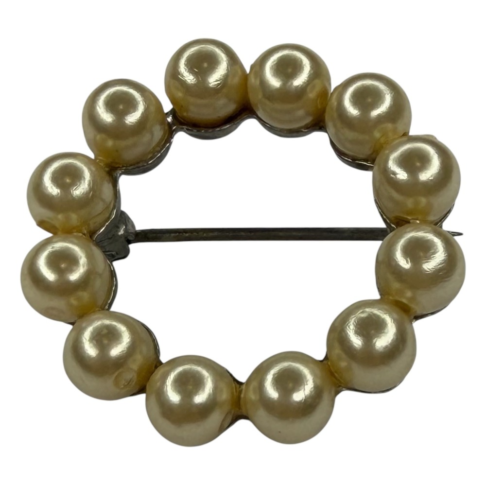 Vintage Wreath Brooch Faux Pearl Small Cream Silver Tone Vintage Circle Pin